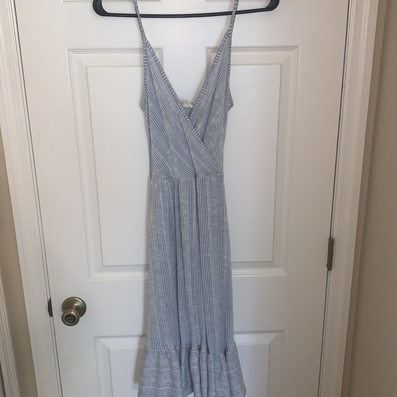 Cute Light blue & white dress - Picture 4 of 4